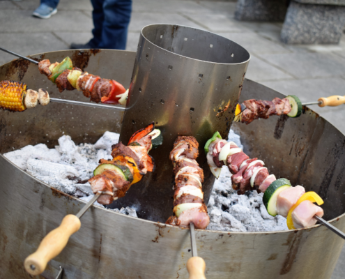 Fotografie Red Knights Germany 1 Visit CH 1 Grillen Grill für 15 Spieße nah